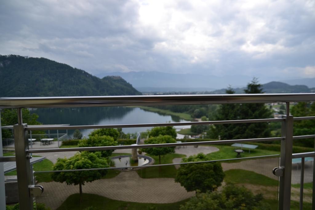 Panoramablickhotel - Lakeview Apartments อันเนนไฮม์ ภายนอก รูปภาพ