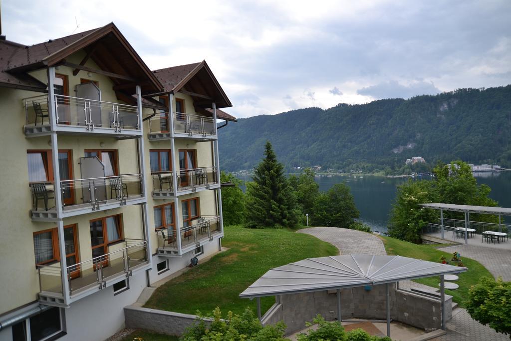 Panoramablickhotel - Lakeview Apartments อันเนนไฮม์ ภายนอก รูปภาพ